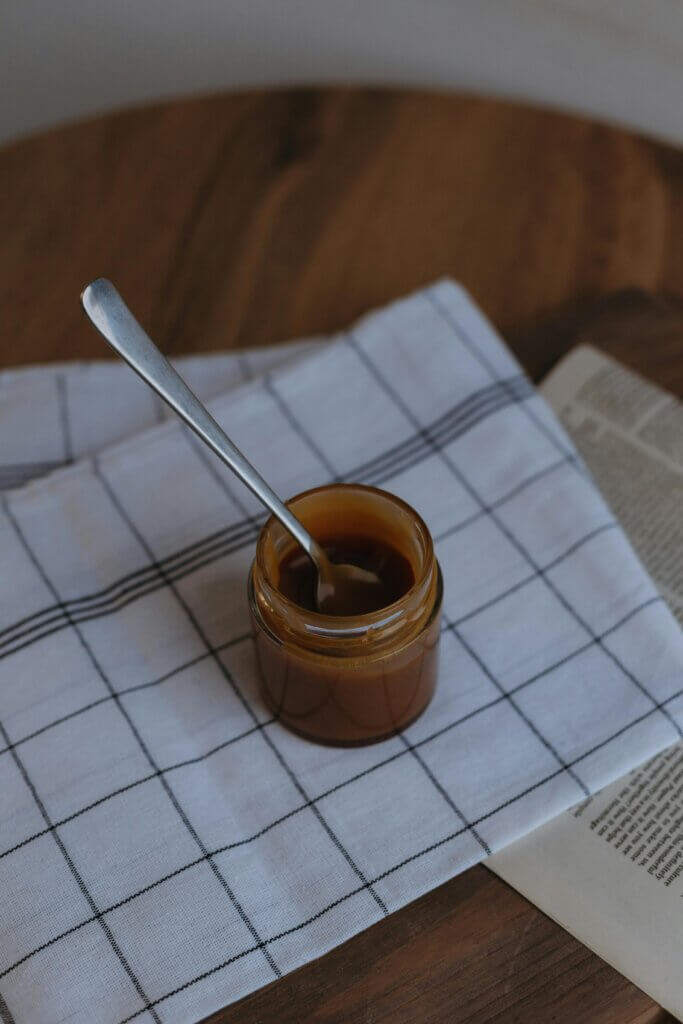 Pot de caramel au beurre salé artisanal